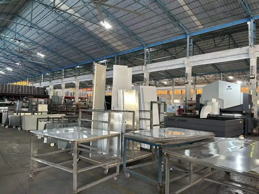 Warehouse inventory of commercial Dry Cabinets